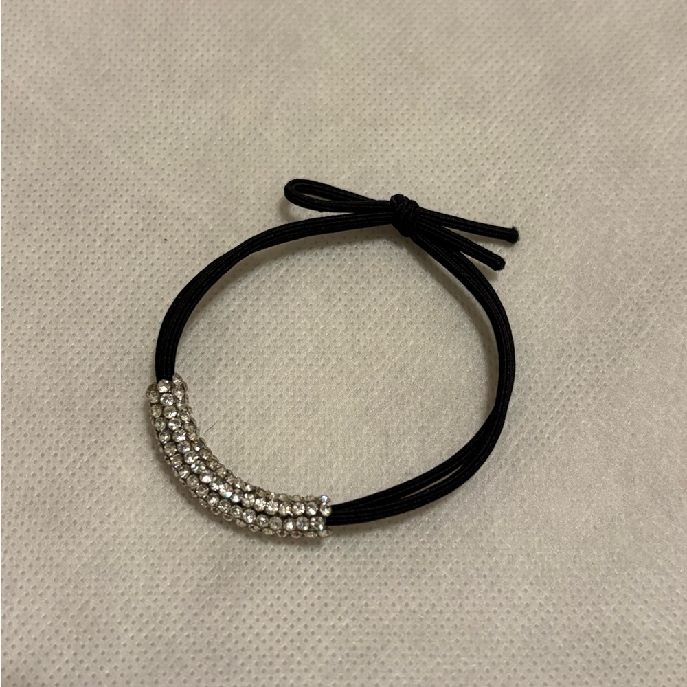 Elegant Black and Silver Bracelet
